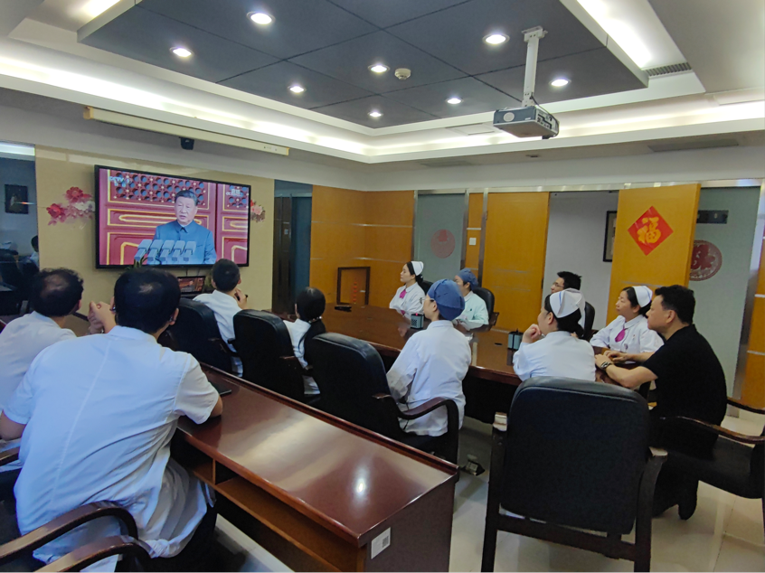 福建省急救中心组织观看抗战胜利80周年阅兵仪式